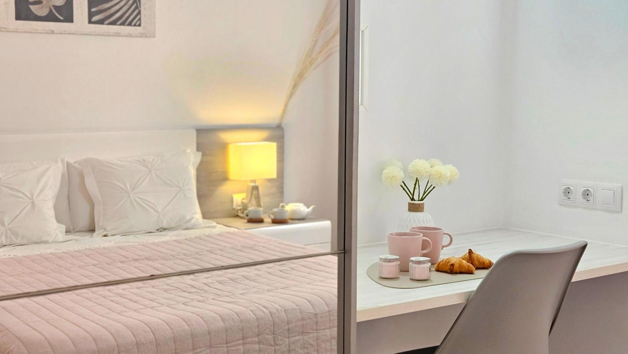 אדחה Paulmarie Apartment Ocean View מראה חיצוני תמונה